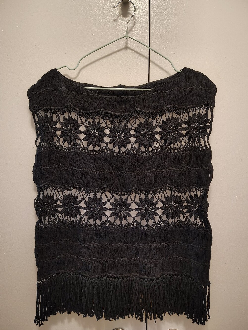 🤩 Alice + Olivia Black Crochet Fringe Tunic Top - Size M